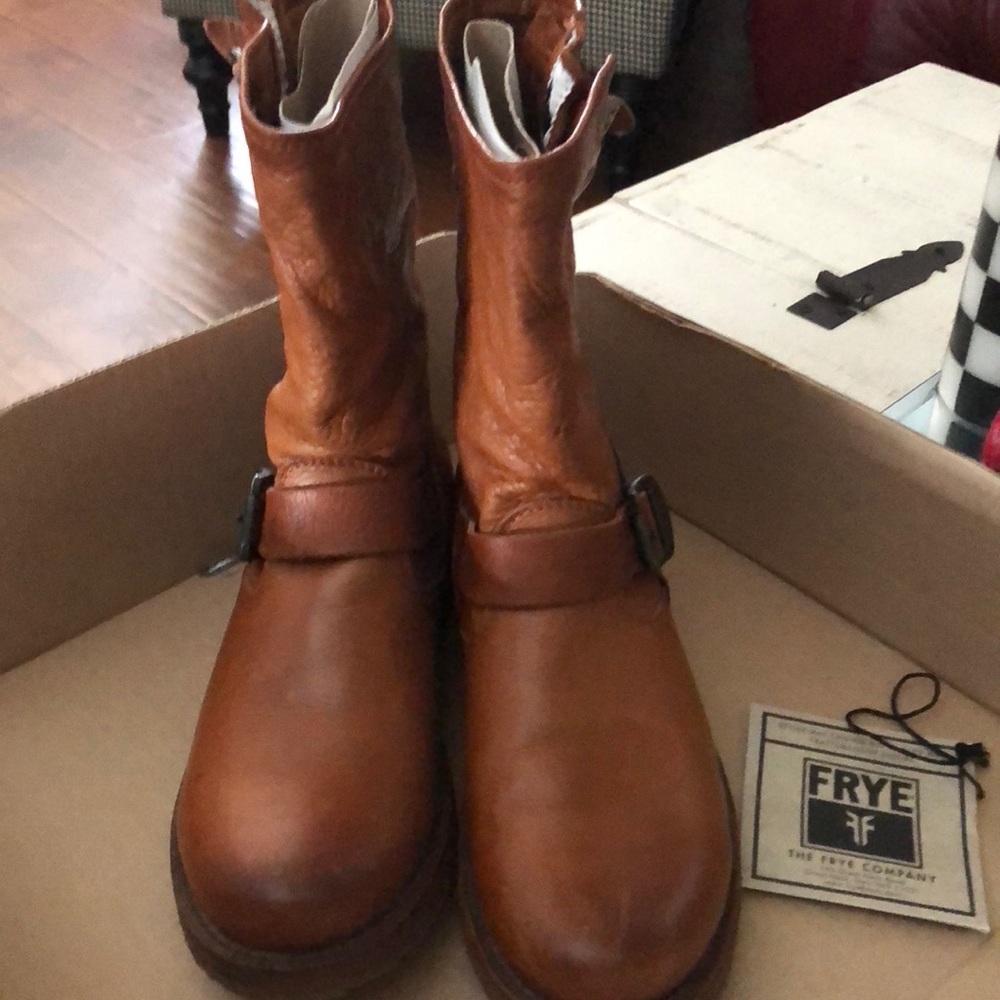👢 Boots